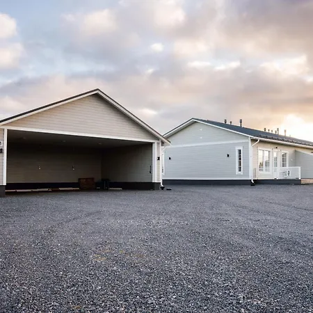 Alex - Bright, Stylish With Sauna, Built In 2023 Narpio